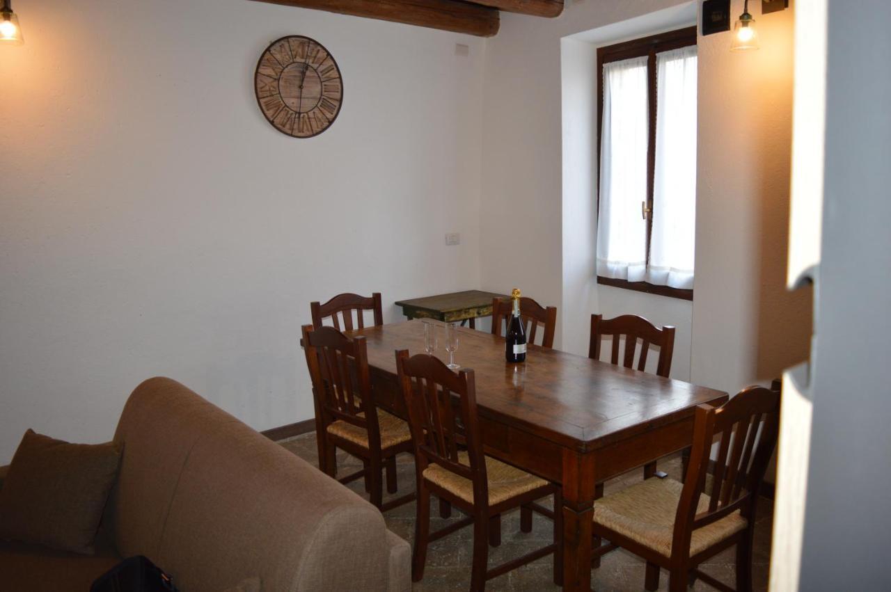 Il Pensiero Apartman Lenno Szoba fotó