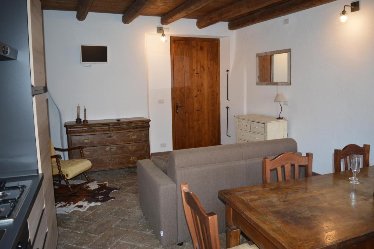 Il Pensiero Apartman Lenno Szoba fotó